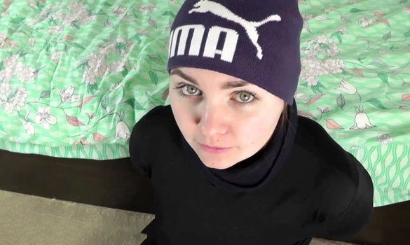 Русская пышка спалилась на краже во втрой раз, ей понравилось - когда наказывают членом!