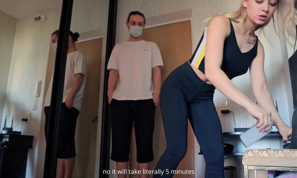 Изменила парню с курьером, когда не было налички чтобы расплатиться за доставку